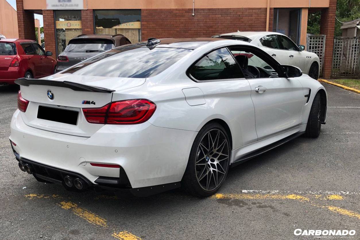 Carbonado 2014-2020 BMW M3 F80 M4 F82 VA Style Carbon Fiber Side Skirts