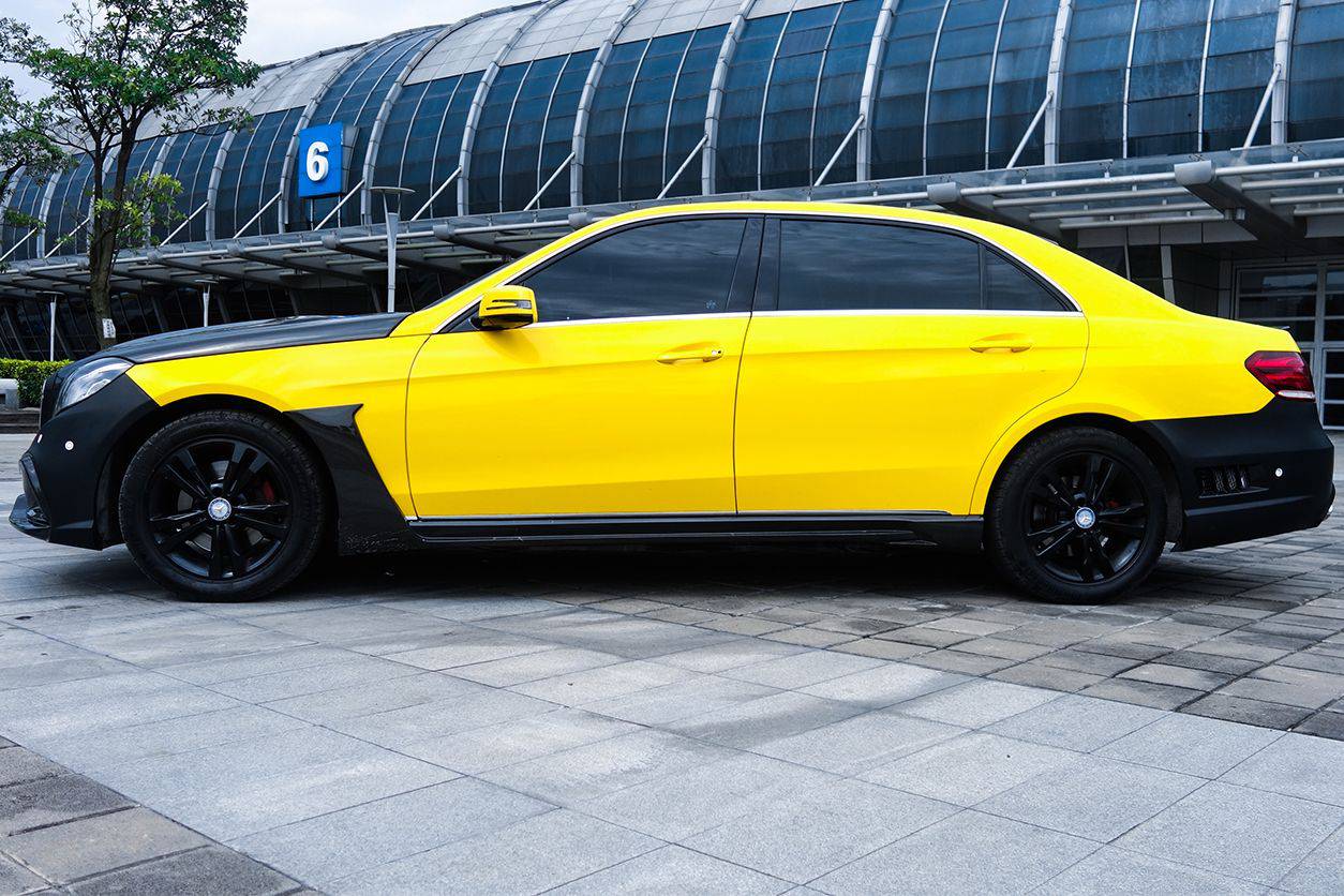 Carbonado 2014-2016 Mercedes Benz E Class W212 WD Style Side Skirts