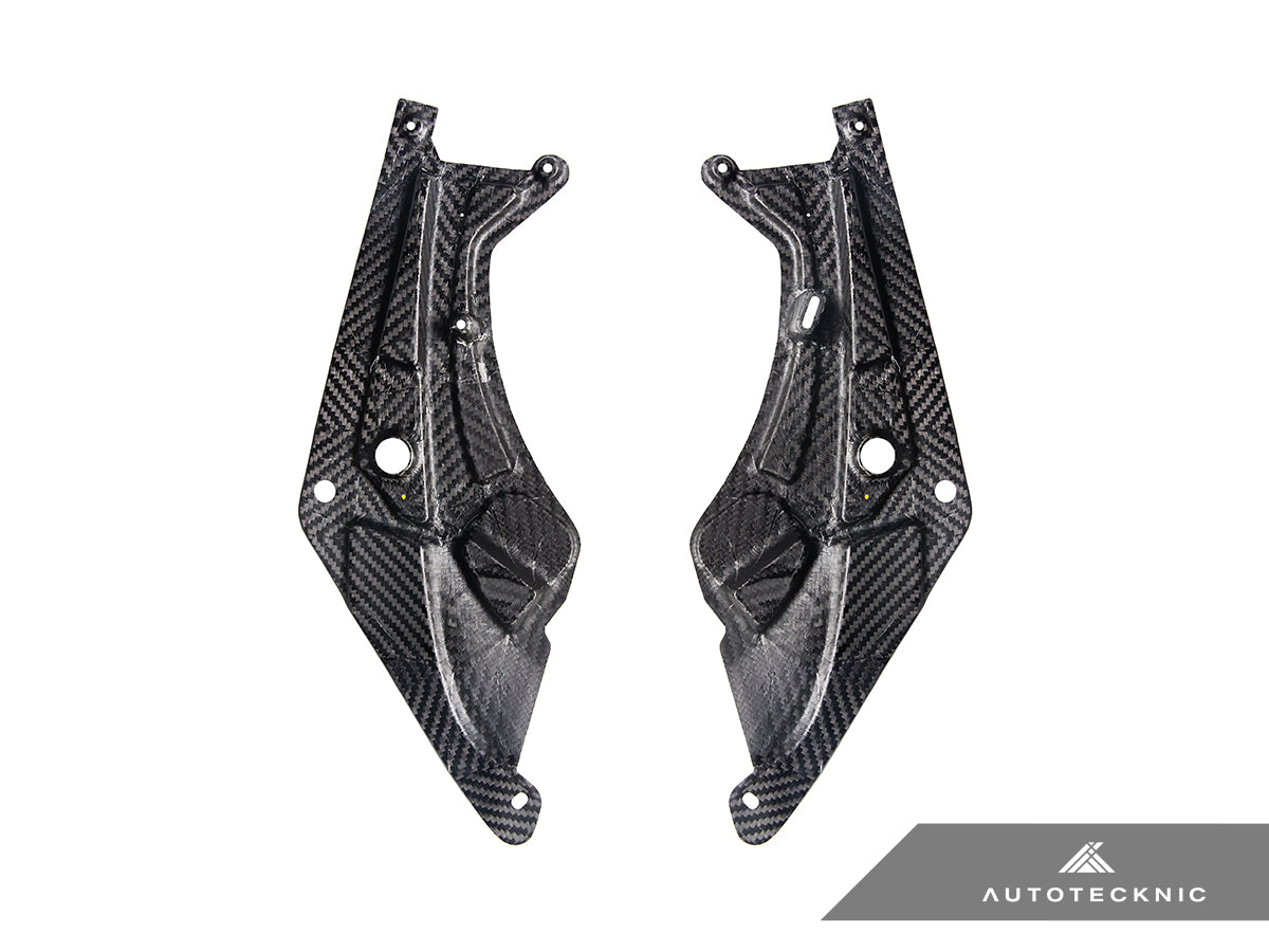 Juego de molduras para el compartimento del motor AutoTecknic Dry Carbon V2 - G80 M3 | G82/G83 M4