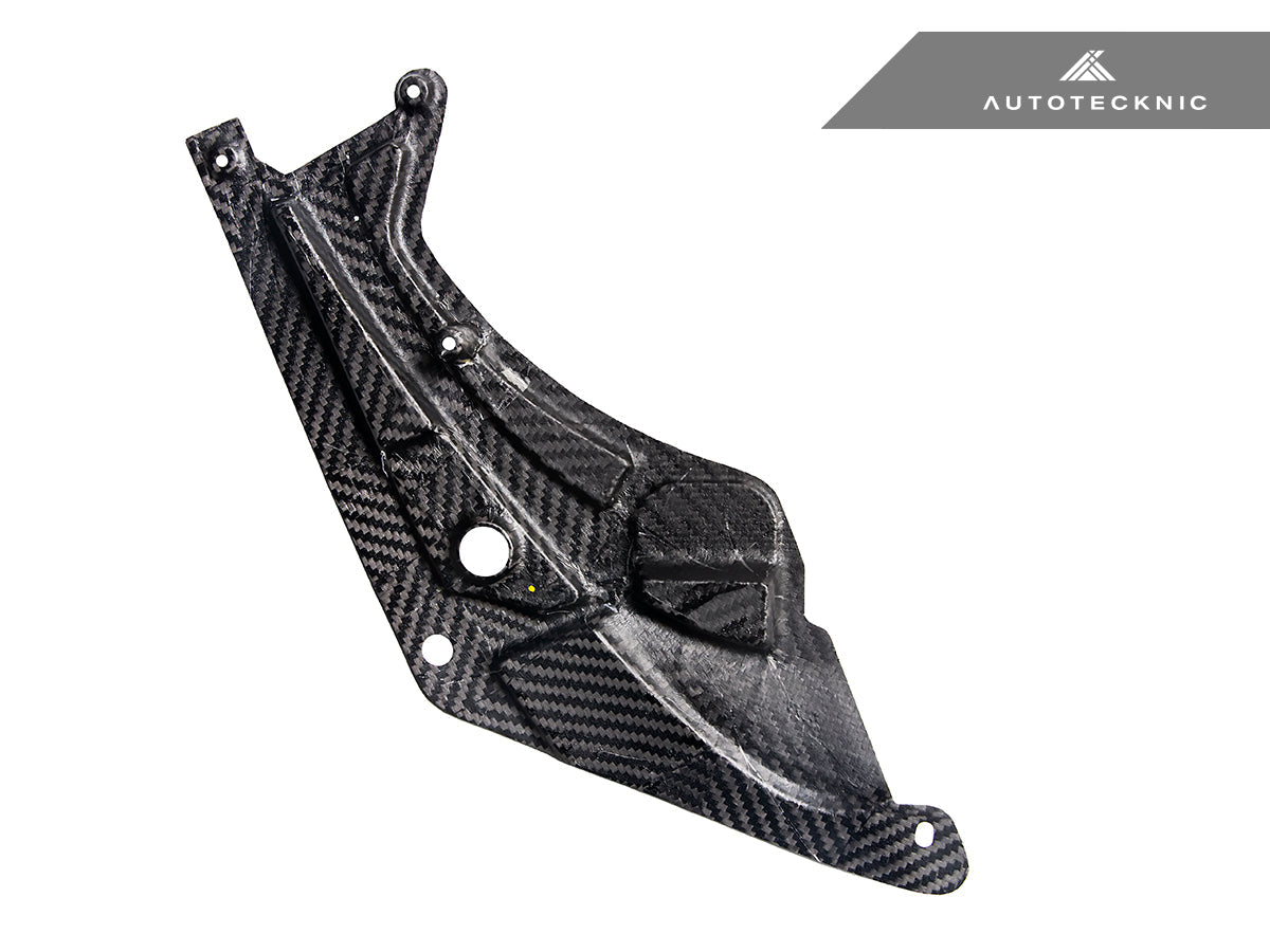 Juego de molduras para el compartimento del motor AutoTecknic Dry Carbon V2 - G80 M3 | G82/G83 M4