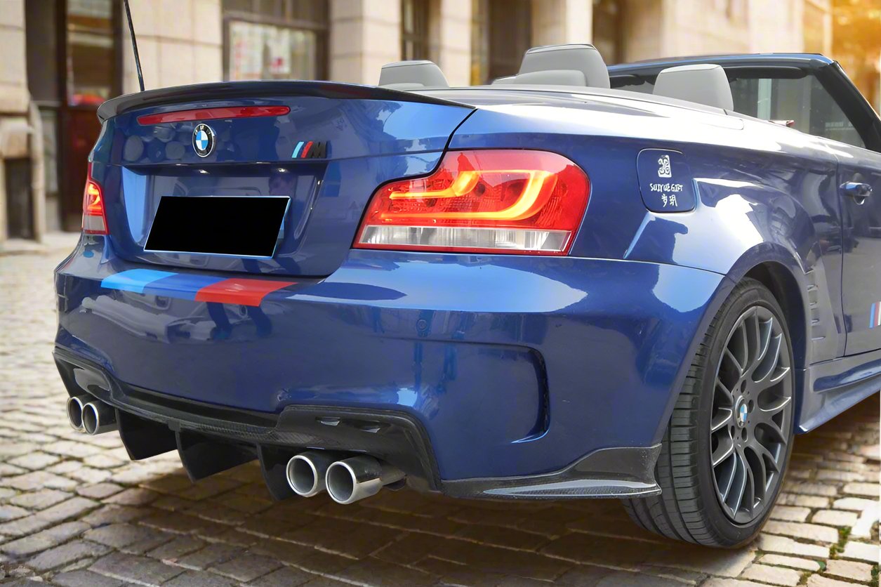 Carbonado 2008-2013 BMW E82 E88 1 Series 1M Style Auto Full Wide Body Kit