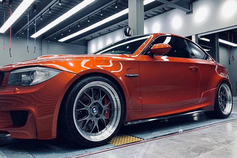 Carbonado 2008-2013 BMW E82 E88 1M RZ Style Partial Carbon FIber Side Skirts