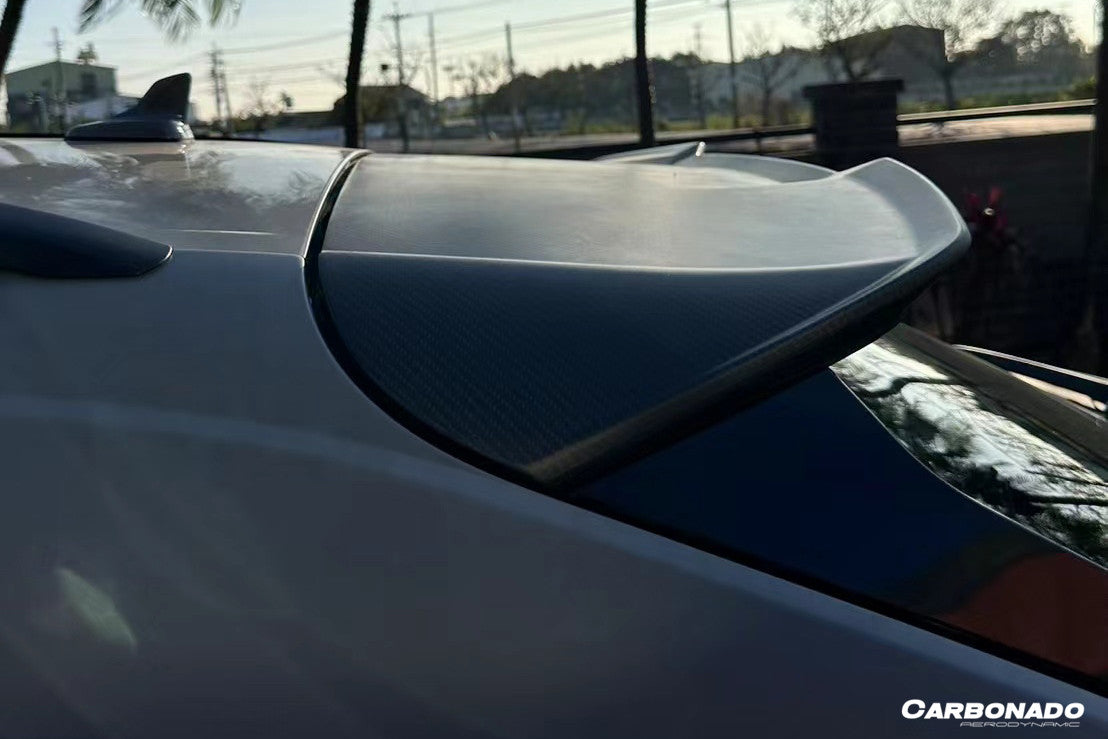 Carbonado 2020-2023 Audi RSQ8 AD Style Dry Carbon Fiber Roof Spoiler