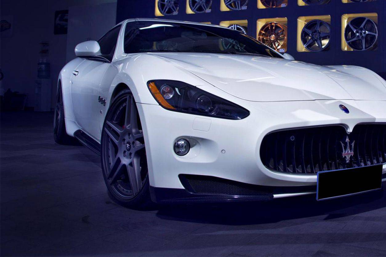 Carbonado 2007-2011 Maserati Gran Turismo  ran Turismo S Carbon Fiber Front Lip Splitter