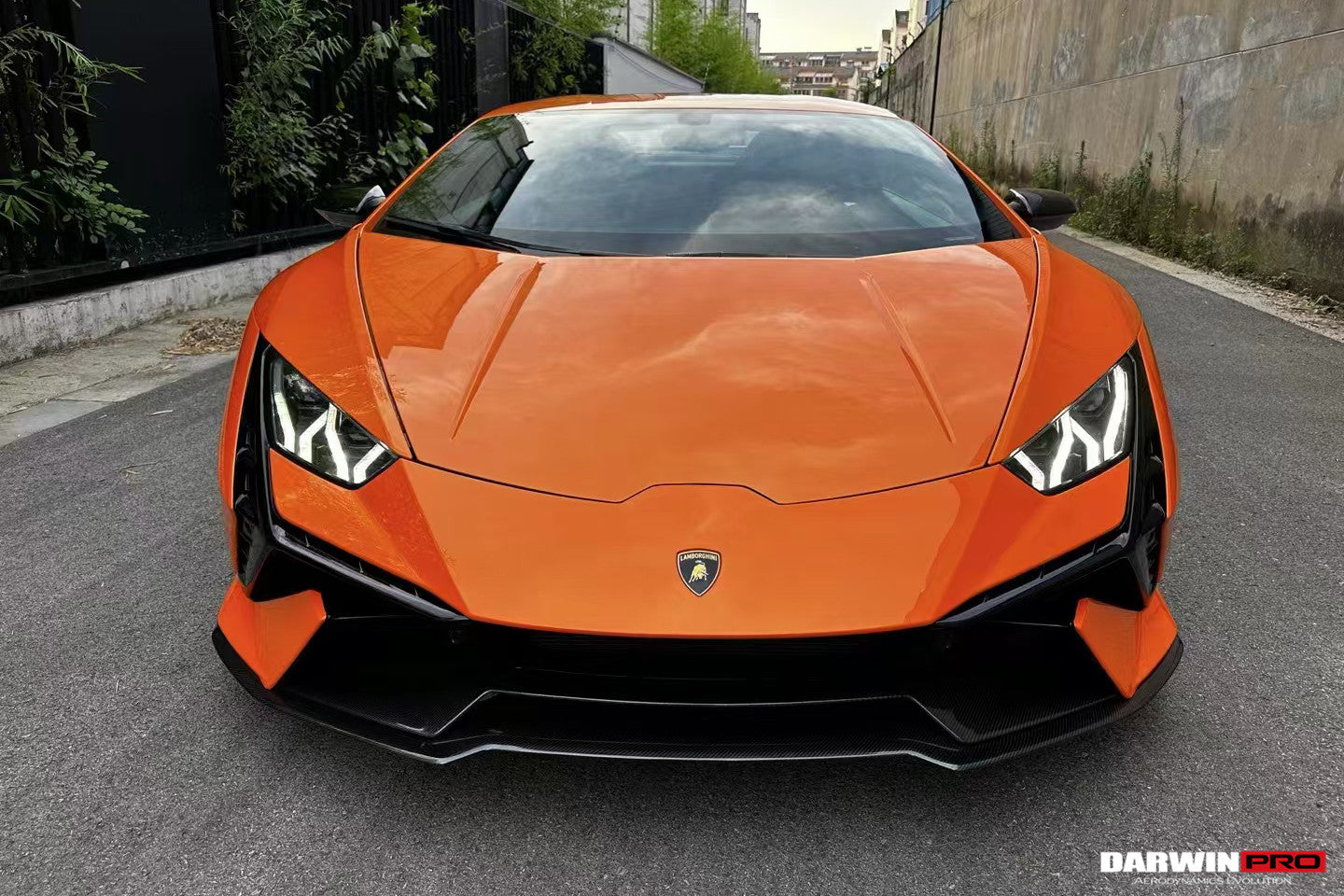DarwinPRO 2015-2019 Lamborghini Huracan LP610 & LP580 Convert Tecnica Style Full Body Kit