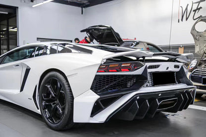 Parachoques trasero DarwinPRO estilo SV para Lamborghini Aventador LP700 LP740 Coupé y Roadster (2011-2016)