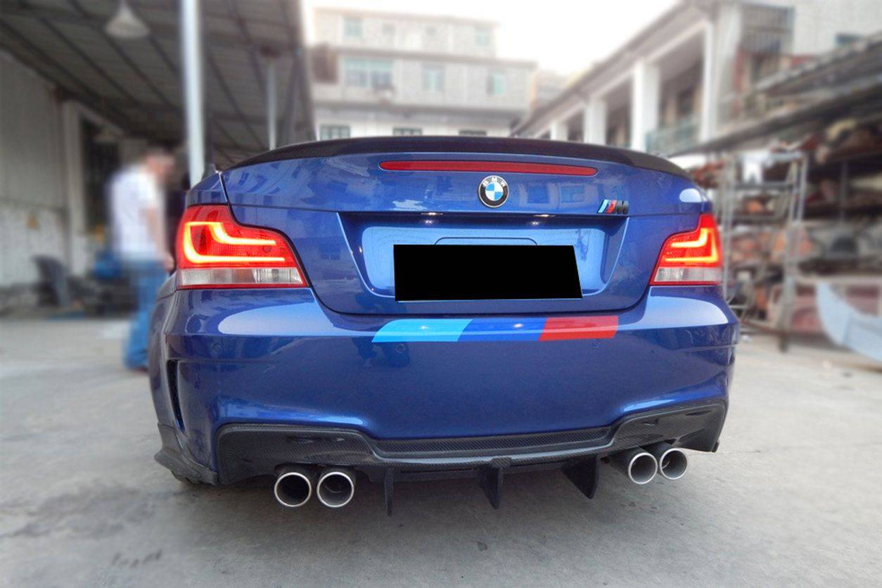 Carbonado 2008-2013 BMW E82 E88 1 Series 1M Style Rear Bumper