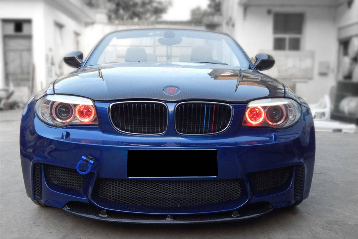 Carbonado 2008-2013 BMW E82 E88 1Series 1M Style Front Bumper