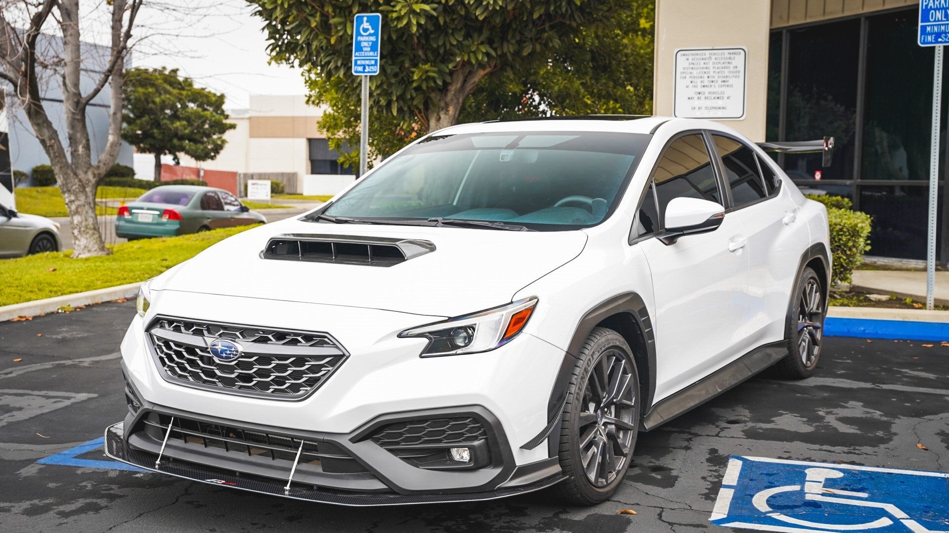 Divisor de viento de fibra de carbono APR con varillas (Subaru WRX 2022-2023)