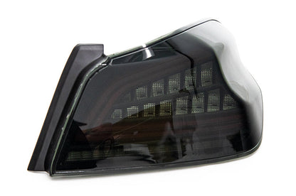 Luces traseras CR con especificaciones OLM (lente ahumada, base negra) - Subaru WRX y STI 2015-2021