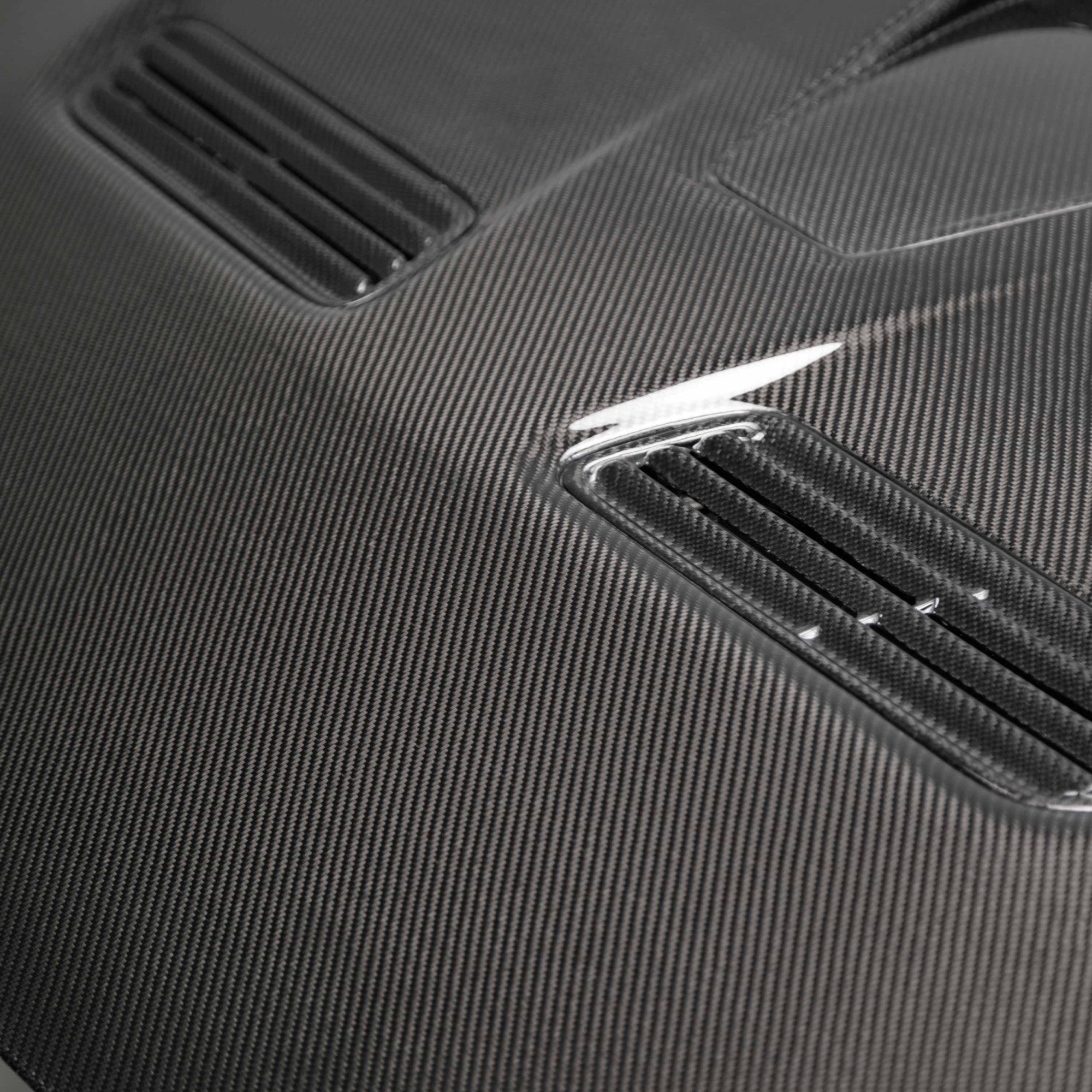 Seibon OEM-Style Carbon Fiber Hood (Evo X)