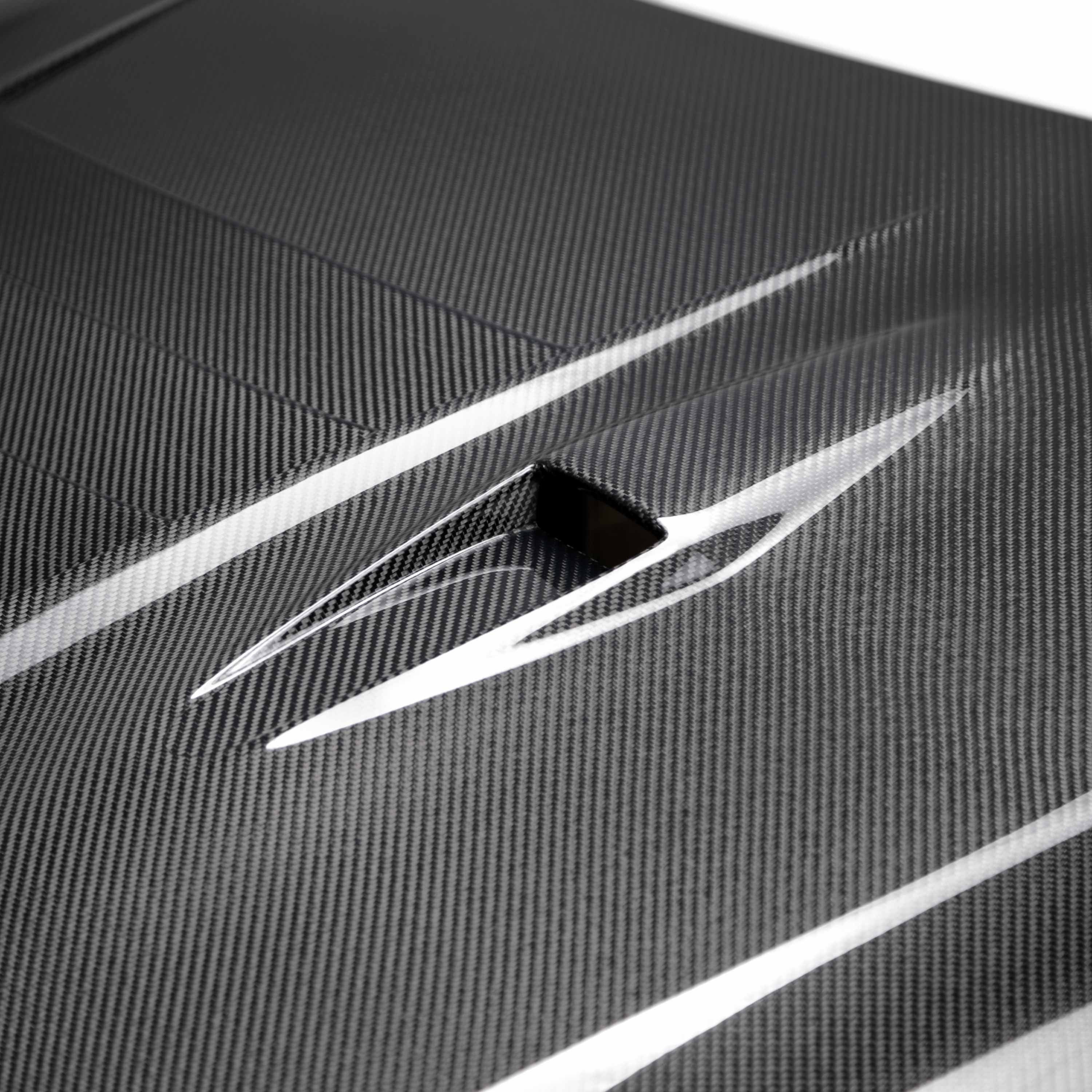 Seibon DS-Style Carbon Fiber Hood (09-16 GT-R)