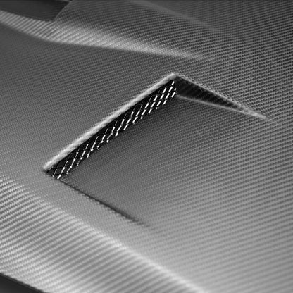 Seibon GTII-Style Dry Carbon Fiber Hood (09-16 GT-R)