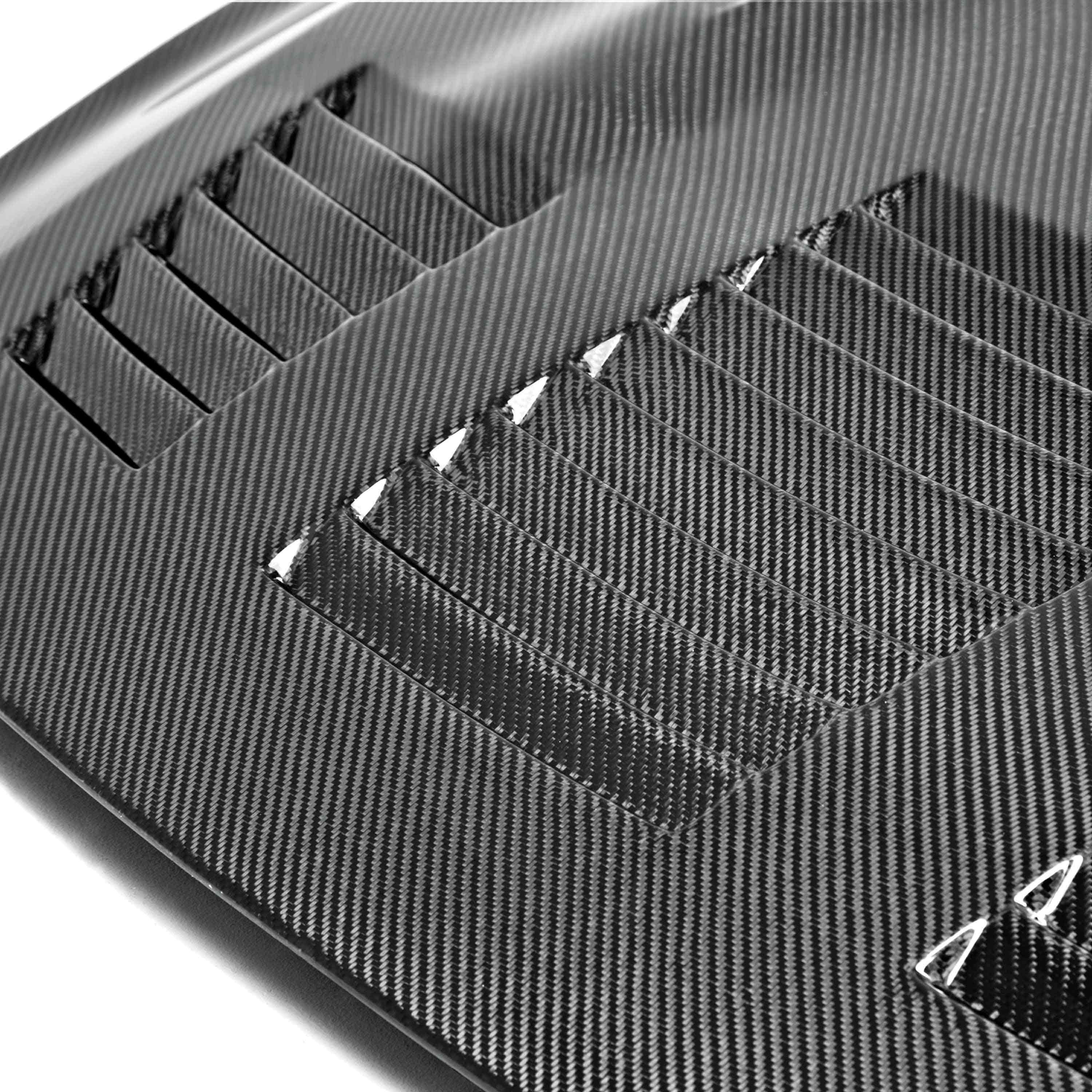 Seibon GTII-Style Carbon Fiber Hood (09-16 GT-R)