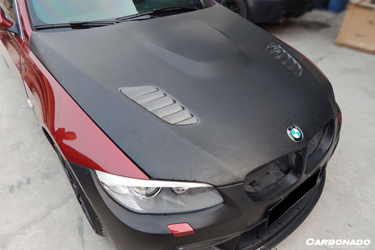 Carbonado 2011-2013 BMW 3 Series E93 LCI VRS Style Hood