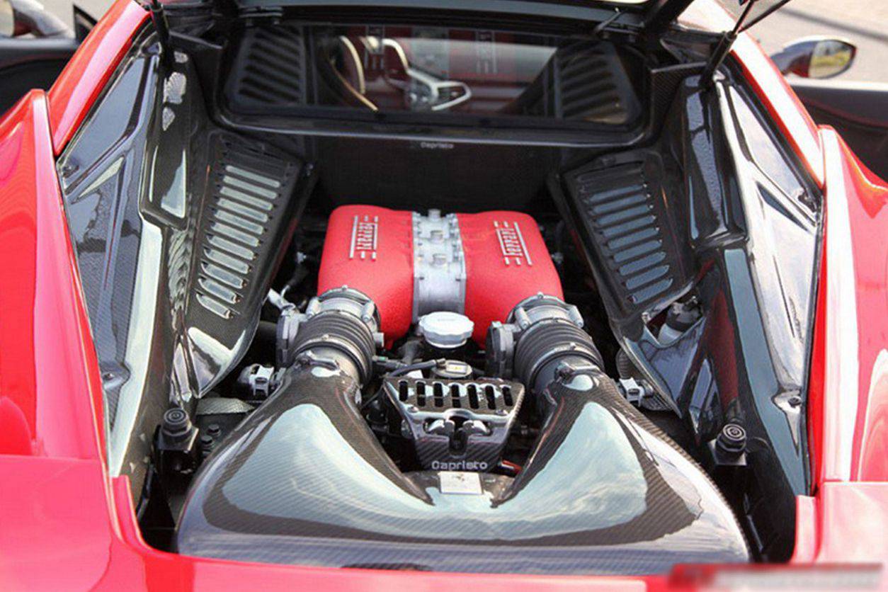 Carbonado 2010-2015 Ferrari 458 Coupe Spider OE Style DRY Carbon Fiber Airbox