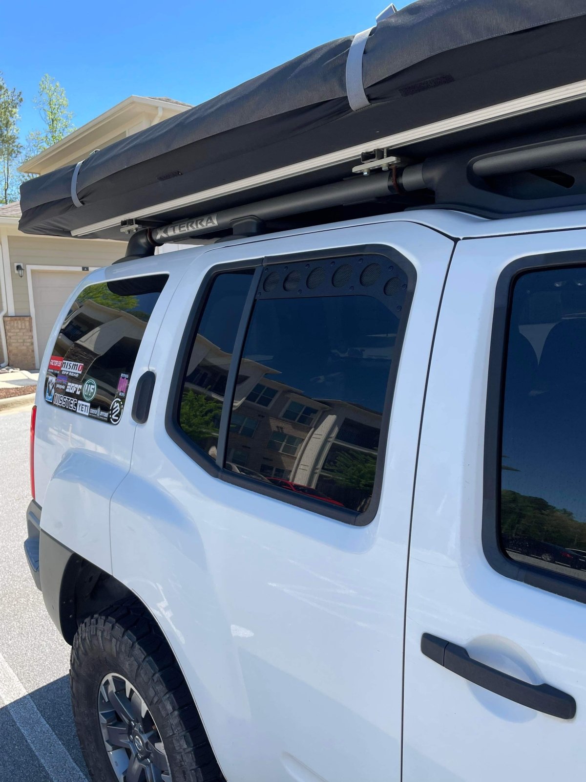 Visual Autowerks Nissan Xterra Window Vents (2nd Gen) - 2