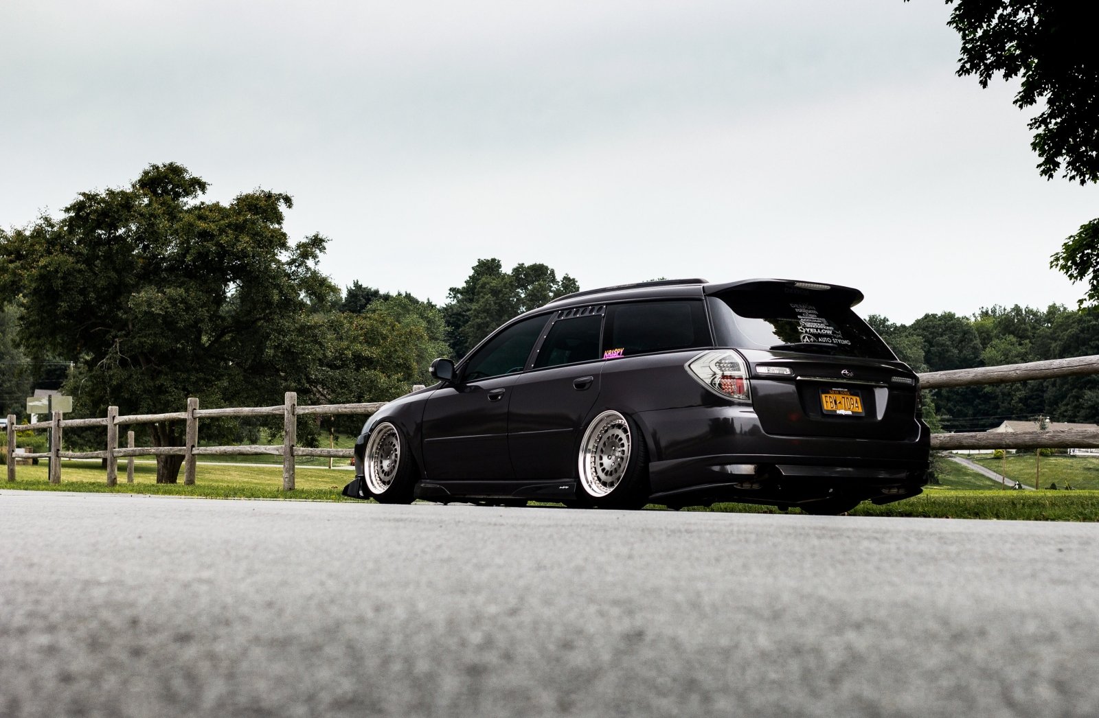 Visual Autowerks 05 - 09 Legacy Wagon Window Vents - 1