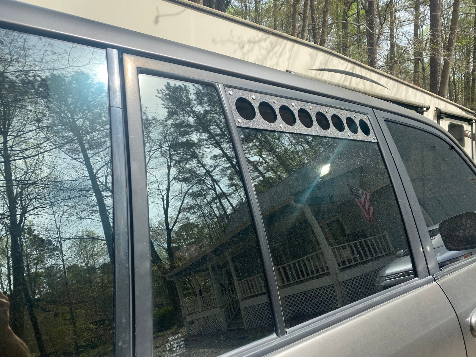 Visual Autowerks Toyota LC100/Lexus LX470 Window Vents - 3