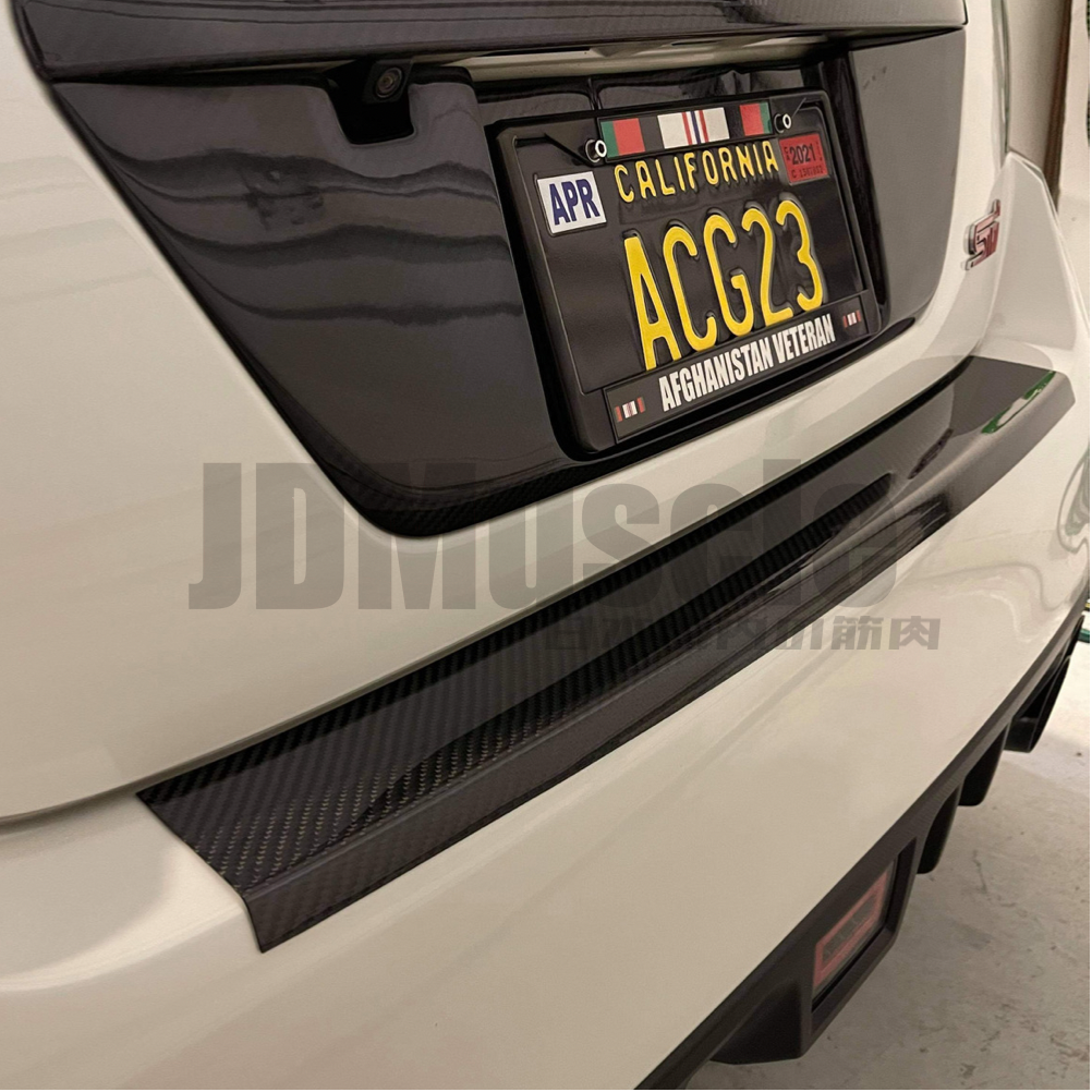 JDMuscle [15-21 WRX/STI] Tanso Carbon Fiber Trunk Protective Cover