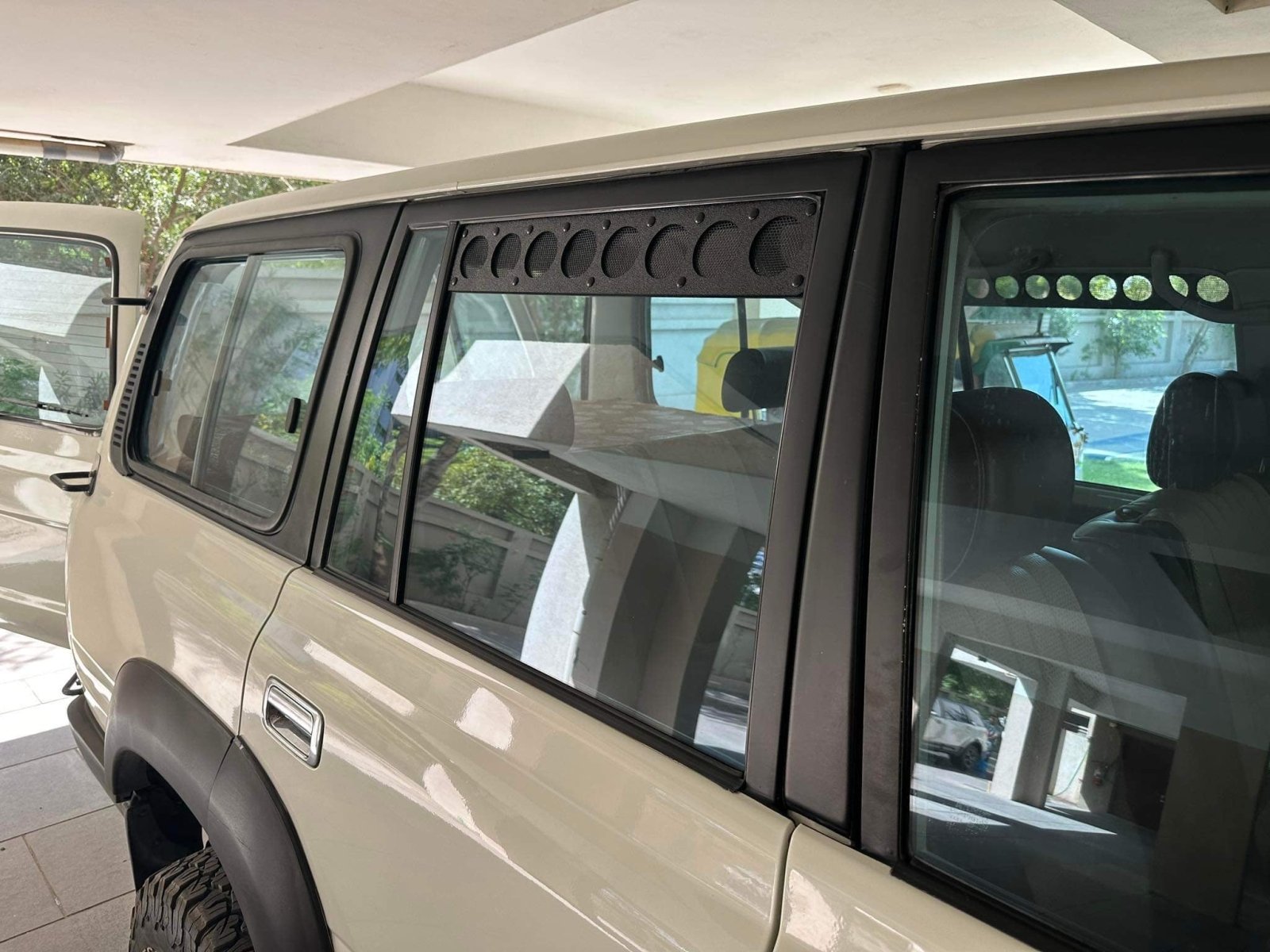 Visual Autowerks Toyota Land Cruiser 80 series Window Vents - 3