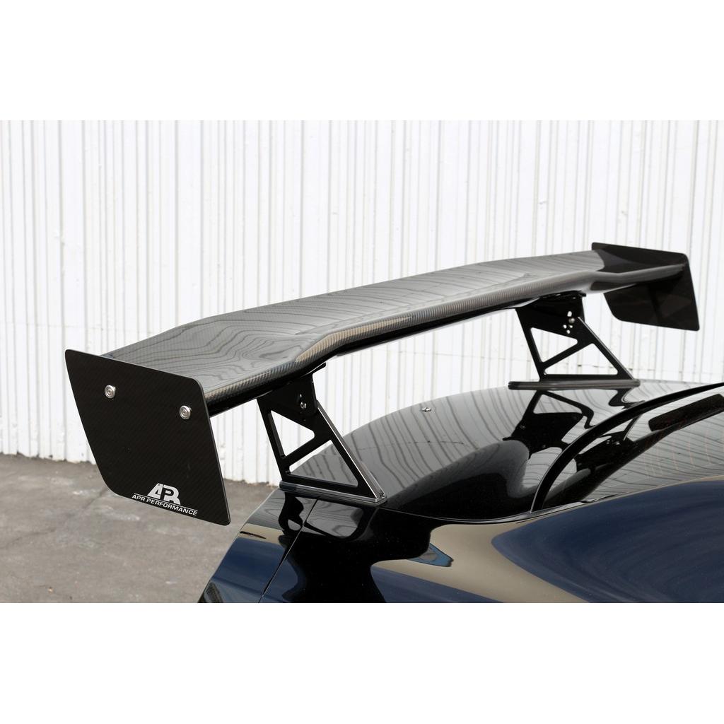 Alerón ajustable de fibra de carbono APR GTC-500 (Nissan GTR R35 2008-2023)