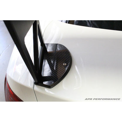 Alerón ajustable de fibra de carbono APR GT-250 de 67" (Audi S5 2009-2012)