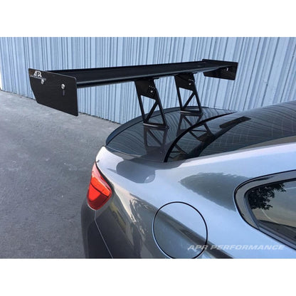 Alerón ajustable de fibra de carbono APR GT-250 (BMW F87 M2)
