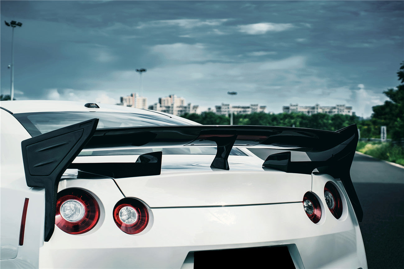 Carbonado 2007-2025 Nissan GTR R35 CBA DBA EBA VS Style Carbon Fiber Trunk Wing Spoiler