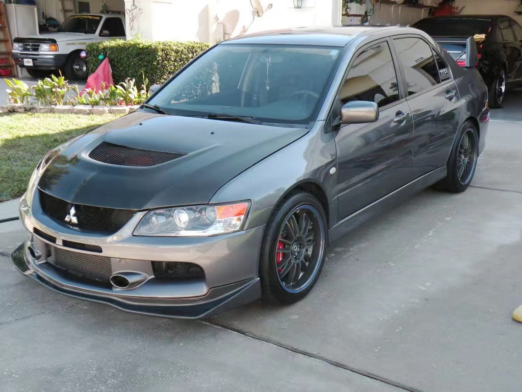 JDMuscle [EVO 9 05-07] Borde delantero de fibra de carbono vs. estilo