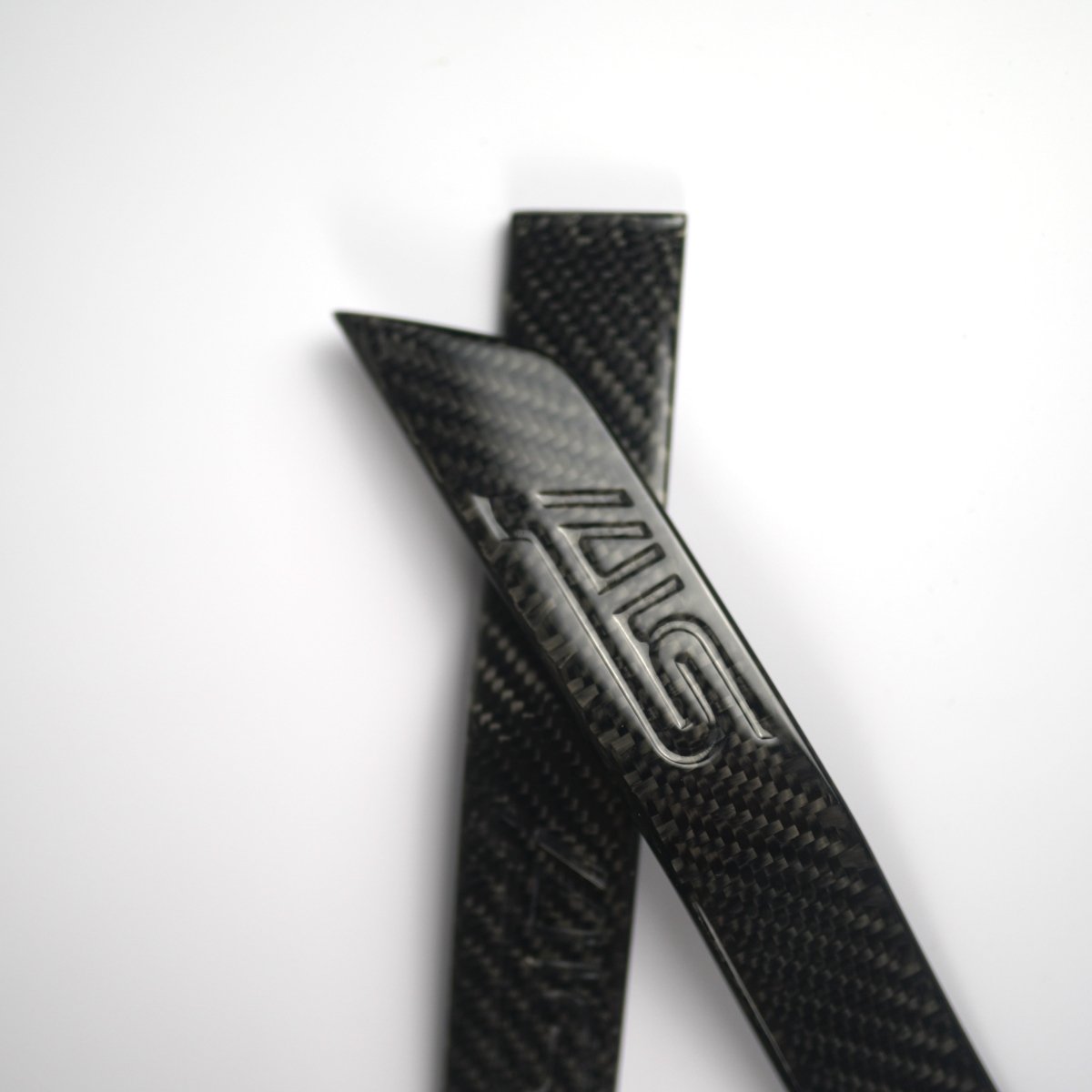 JDMuscle [15-21 WRX/STI] Carbon Fiber Fender Emblem w/ STI Etching