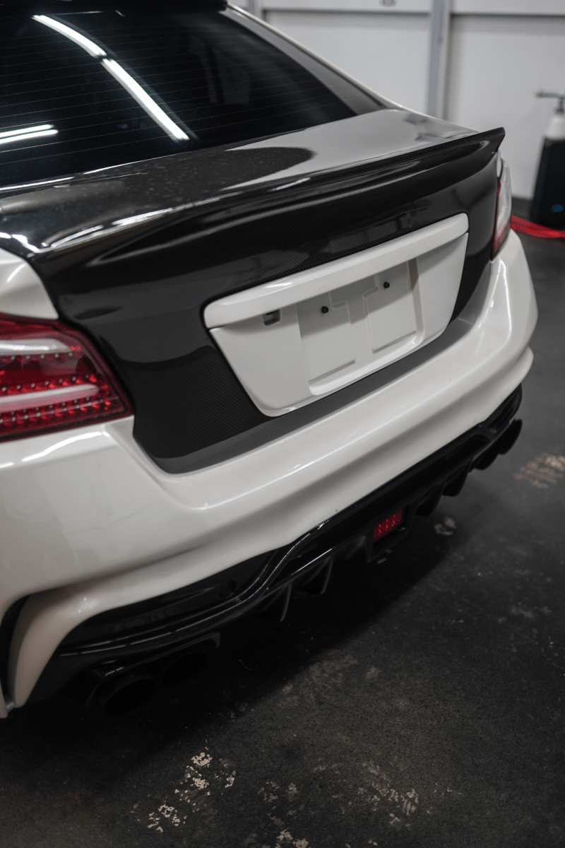 Respaldo para matrícula JDMuscle en negro brillante con pintura a juego (Subaru WRX/STI 15-21)