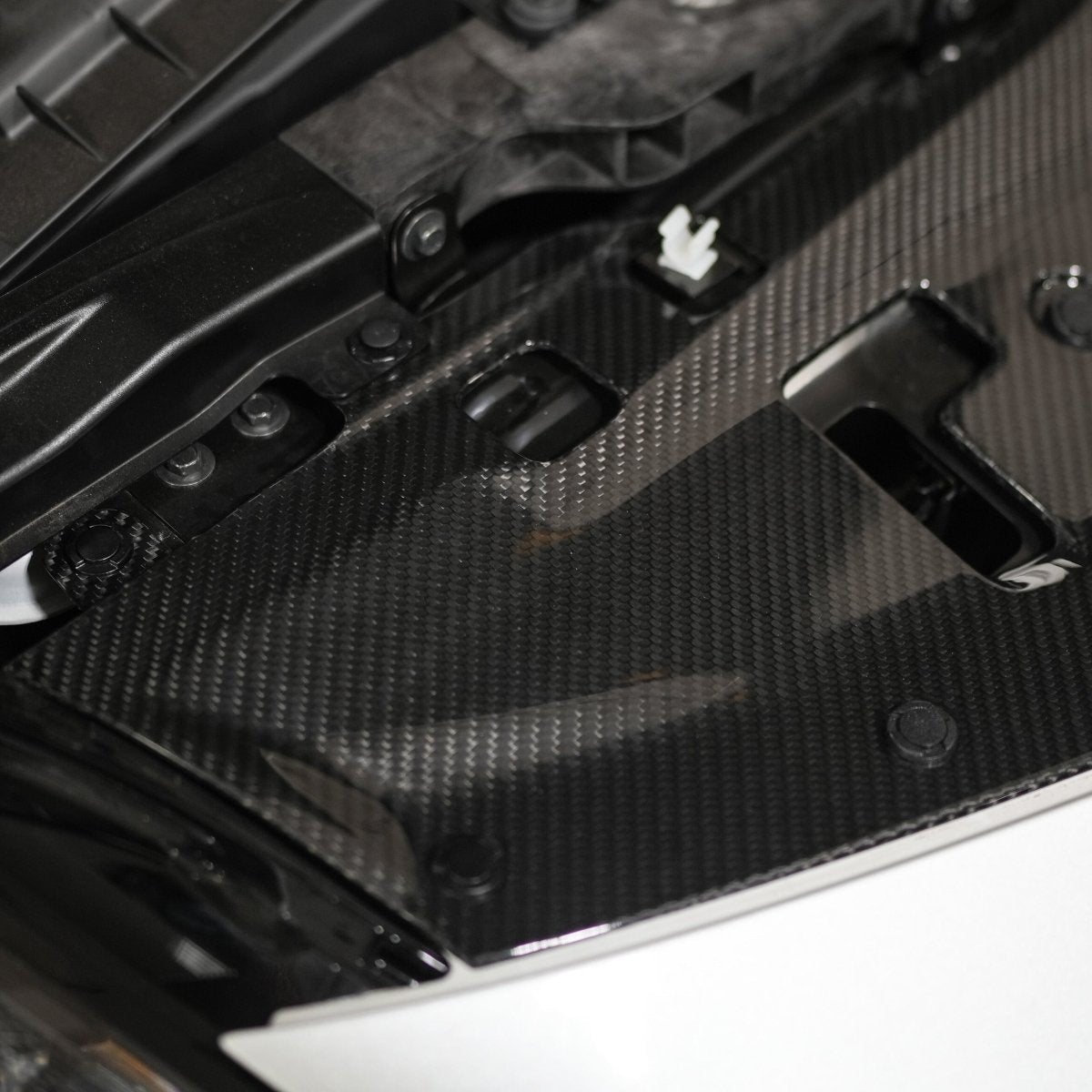 JDMuscle [Nissan Z 23-24] Cubierta de radiador de fibra de carbono