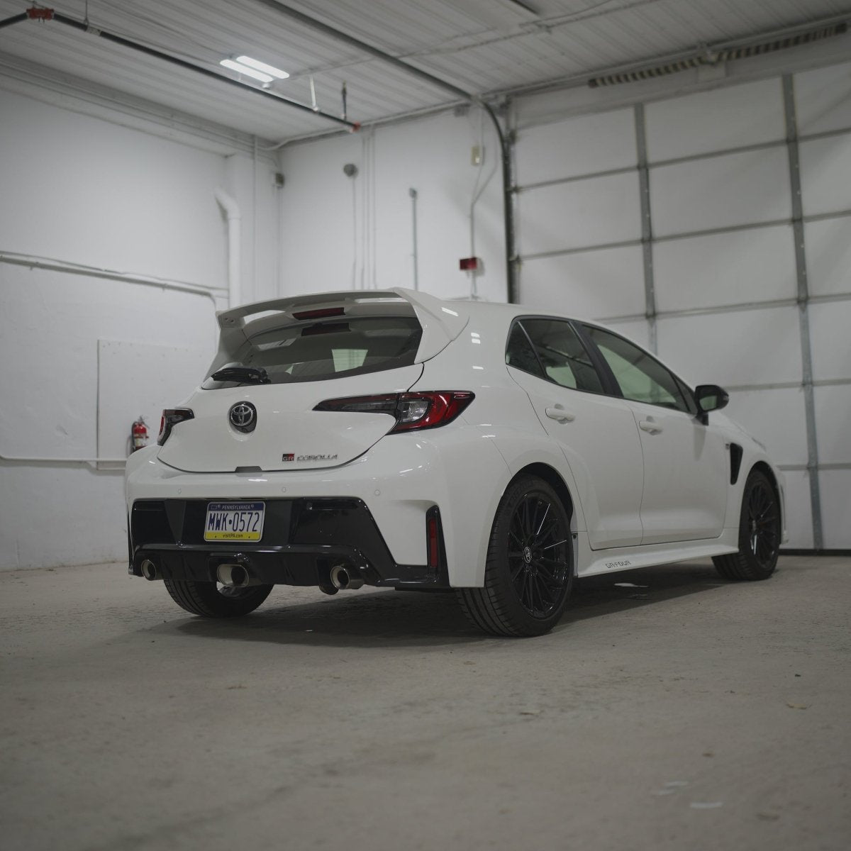 JDMuscle [23+ GR Corolla, 19+ Corolla Hatch] Spec C Spoiler - Paint Matched/Gloss Black/Carbon Fiber