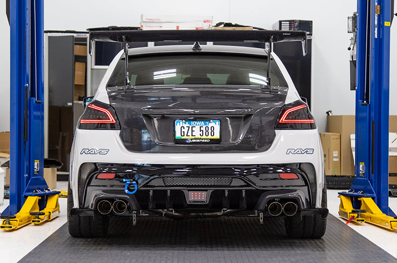 Luces traseras CR con especificaciones OLM (lente ahumada, base negra) - Subaru WRX y STI 2015-2021