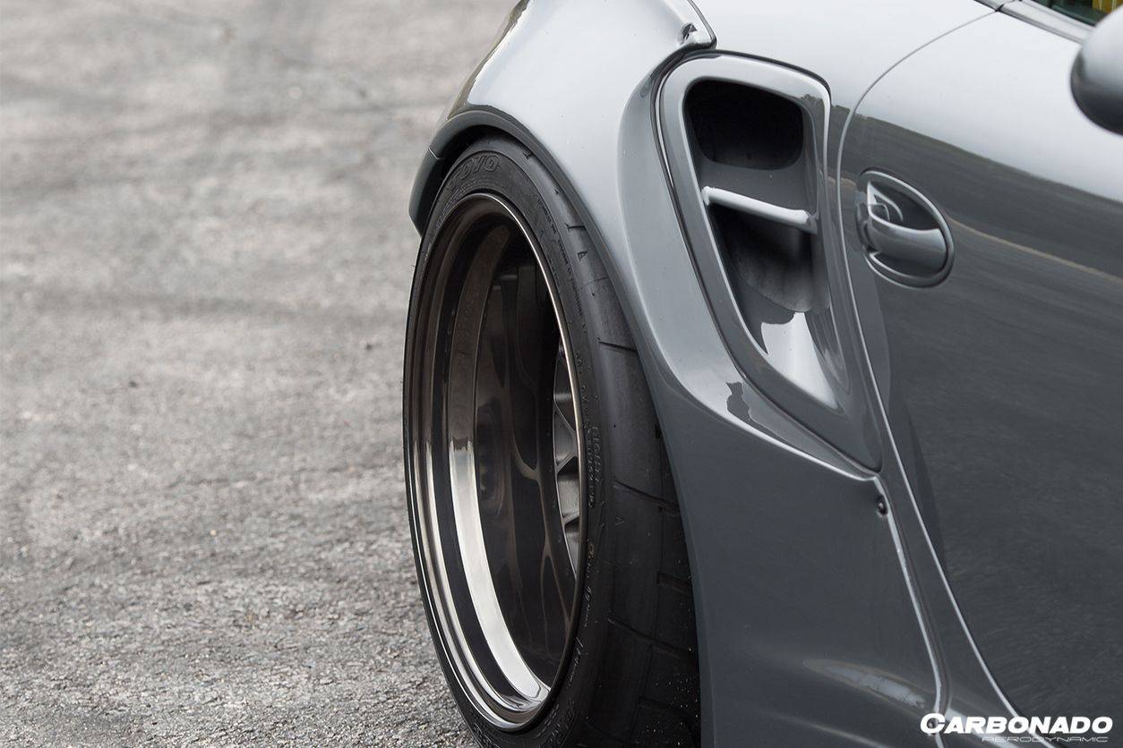 Carbonado 2009-2012 Porsche 911 997.2 TurboS 4S DE Style Auto Full Wide Body Kit