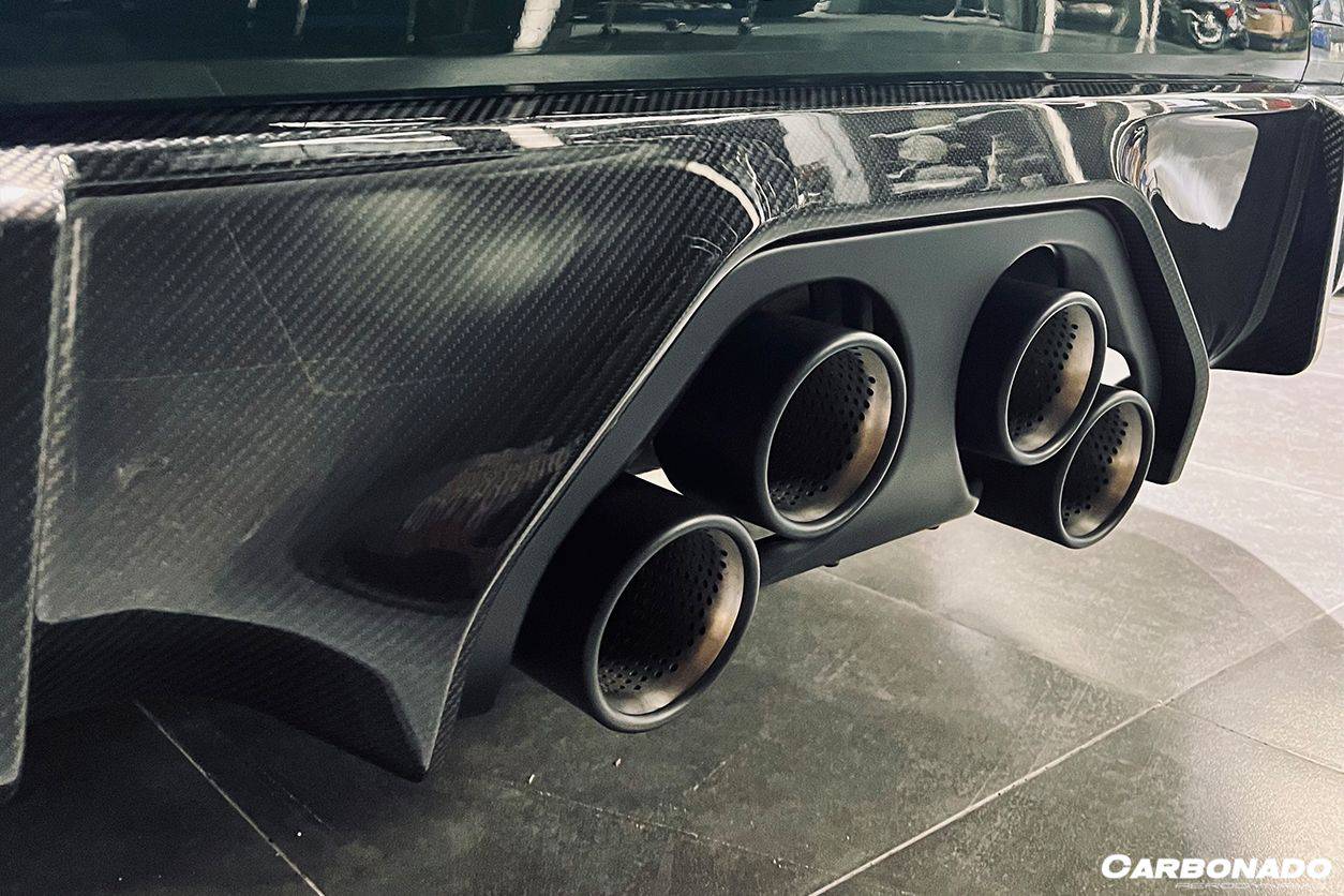 Carbonado 2021-UP BMW M4 G82    G83 MP Style Carbon Fiber Middle Rear Lip with Caps