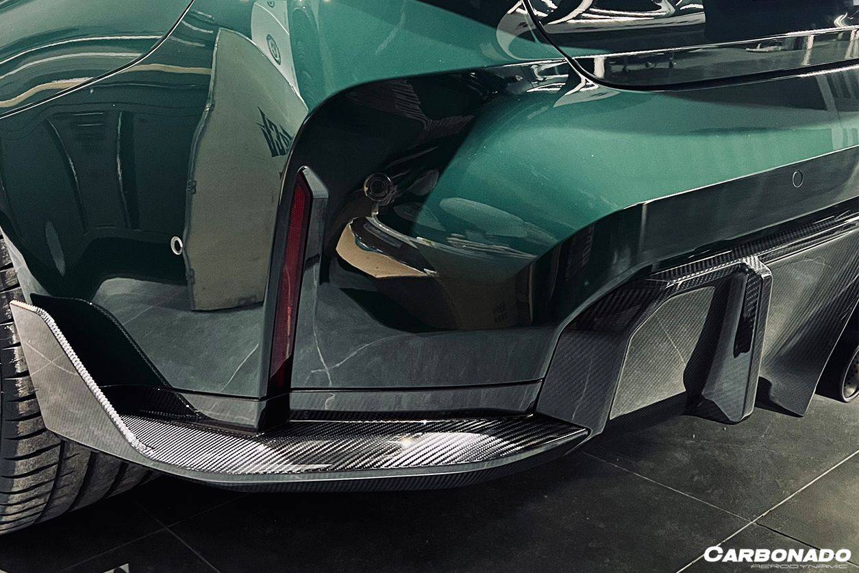 Carbonado 2021-UP BMW M4 G82    G83 MP Style Carbon Fiber Middle Rear Lip with Caps