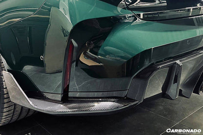 Carbonado 2021-UP BMW M4 G82    G83 MP Style Carbon Fiber Middle Rear Lip with Caps
