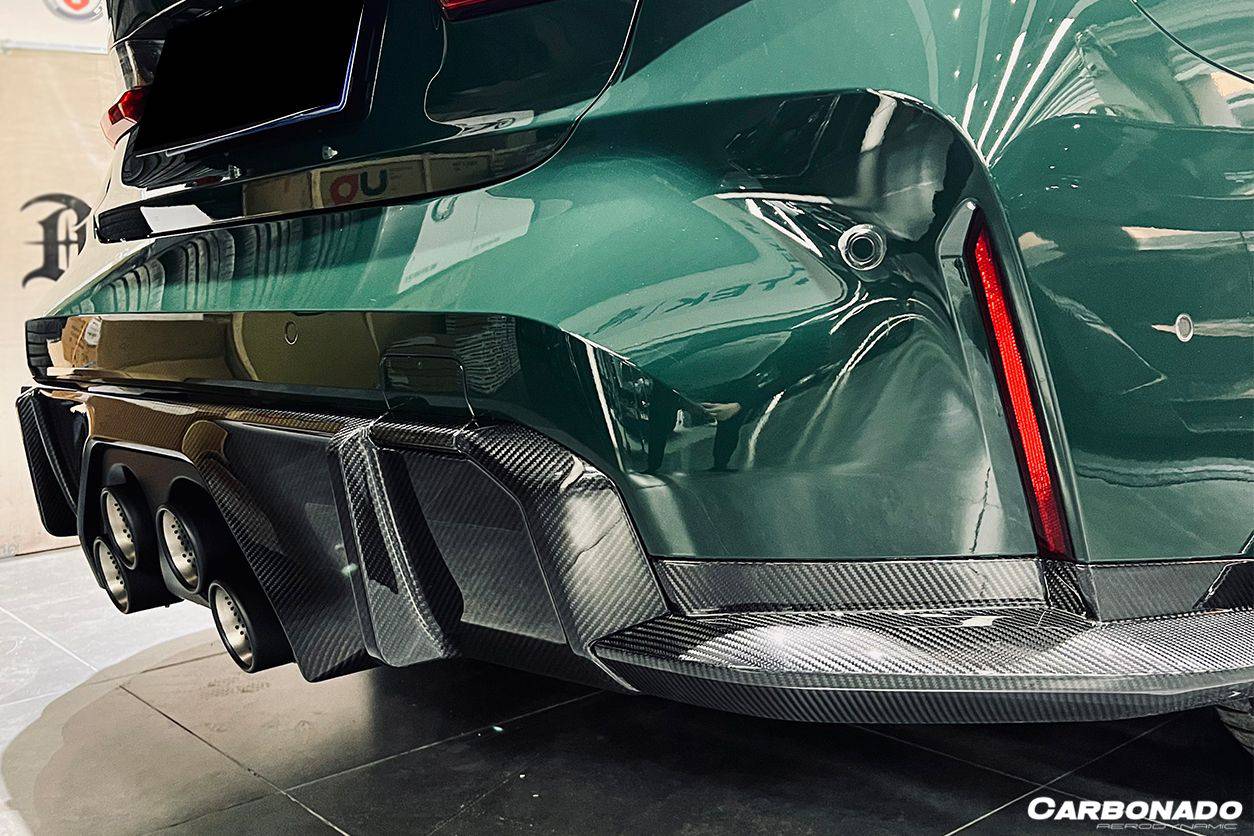 Carbonado 2021-UP BMW M4 G82    G83 MP Style Carbon Fiber Middle Rear Lip with Caps