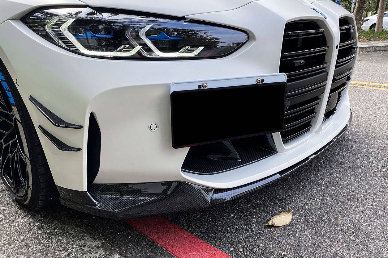 Carbonado 2021-UP BMW M3 G80 M4 G82  G83 MP Style Carbon Fiber Front Canards