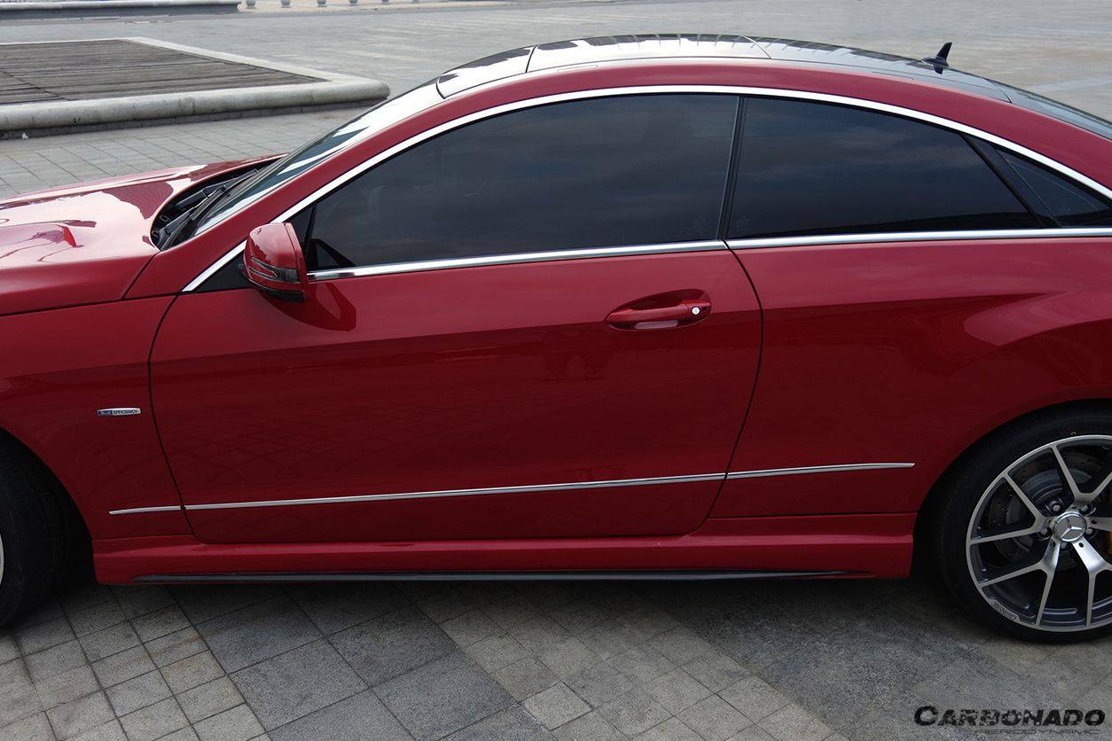 Faldones laterales estilo PD para Mercedes Benz Clase E W207 Coupé Carbonado 2010-2016