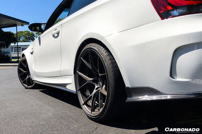 Carbonado 2008-2013 BMW E82 E88 1 Series 1M Style Auto Full Wide Body Kit