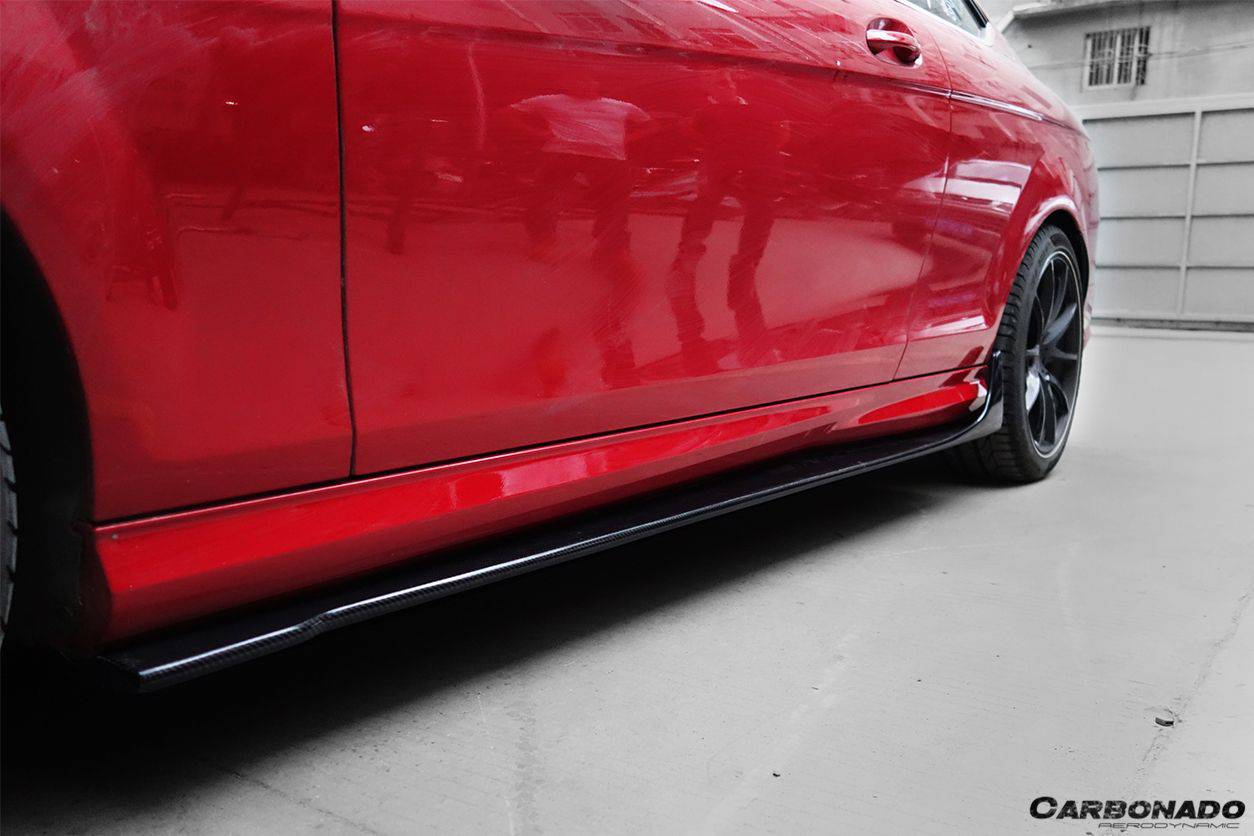 Faldones laterales estilo DP para Mercedes Benz W204 C63 AMG Clase C Coupé Carbonado 2012-2014