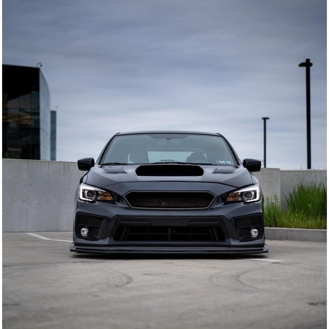 JDMuscle [WRX/STI 15-21] Capó de fibra de carbono V2 con extractor de calor 