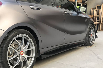 Faldones laterales de fibra de carbono estilo Mercedes Benz W176 A45 AMG RZS Carbonado 2016-2018