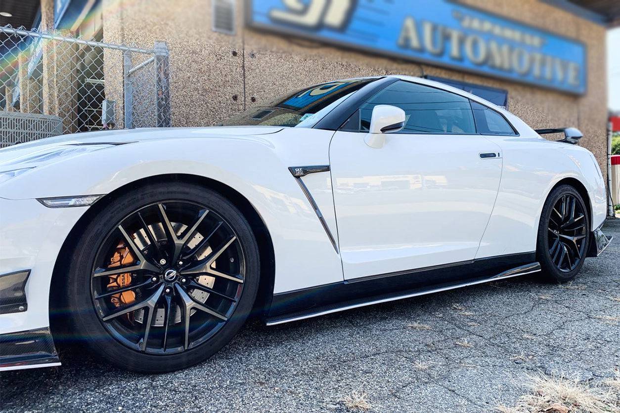Carbonado VA-II Style Carbon Fiber Side Skirts Under Board | 2008-2016 Nissan GTR R35