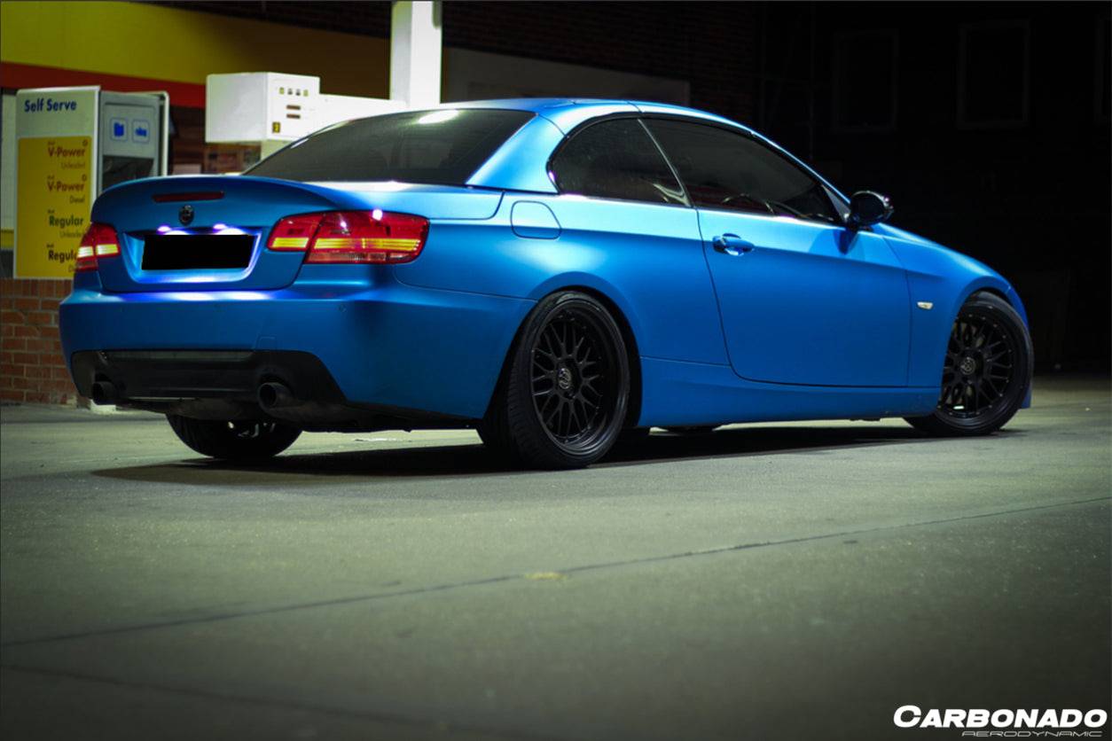 Carbonado 2008-2013 BMW 3 Series E93 M3 CLS Style Carbon Fiber Trunk