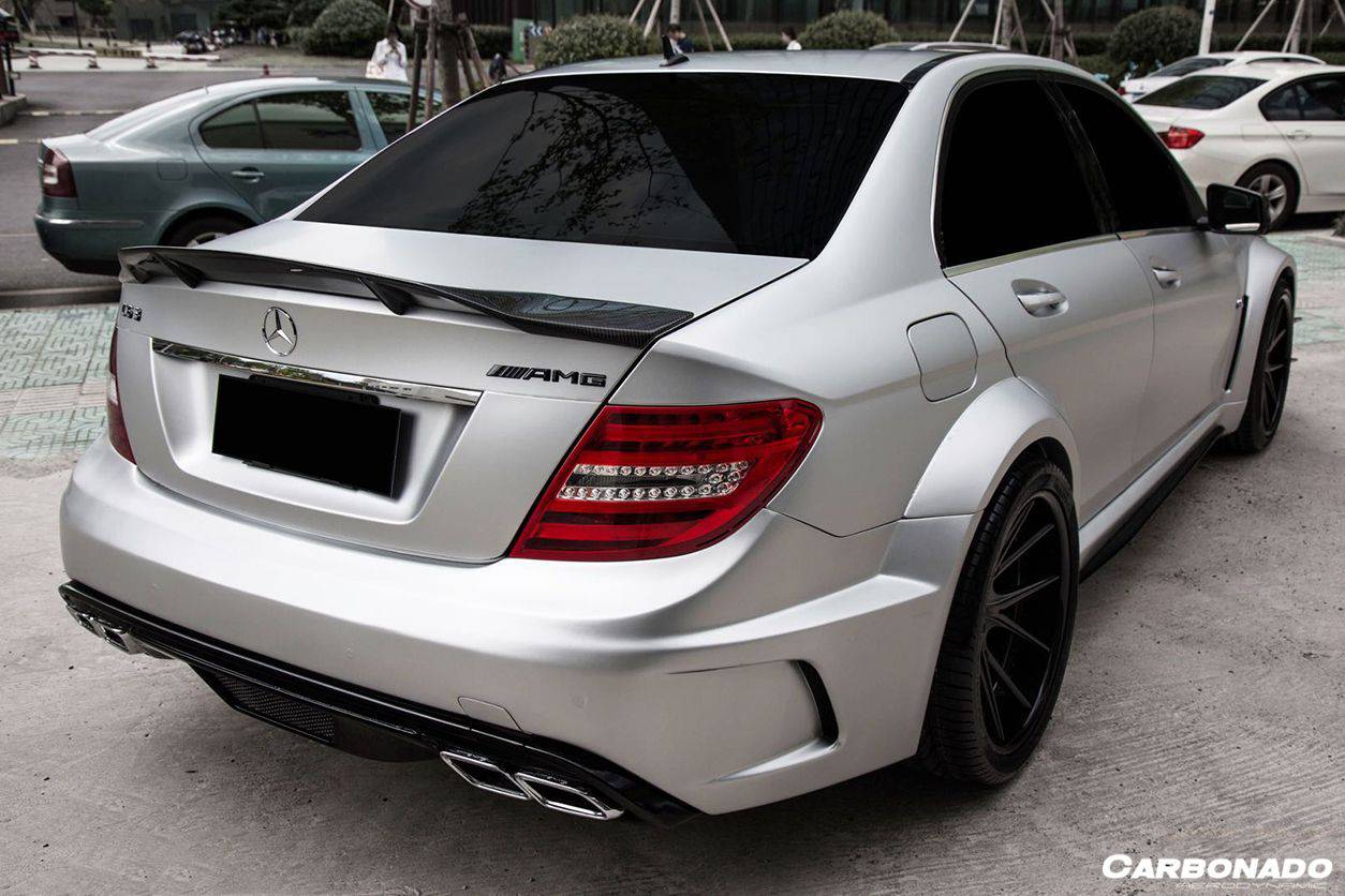 Alerón de maletero de fibra de carbono estilo Carbonado para Mercedes Benz W204 Clase C C63 AMG Sedán RT (2008-2014)