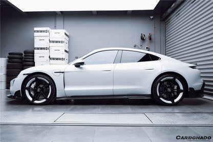 Carbonado 2019-2023 Porsche Taycan 4 4S GTS TURBO CADO Style Side Skirts